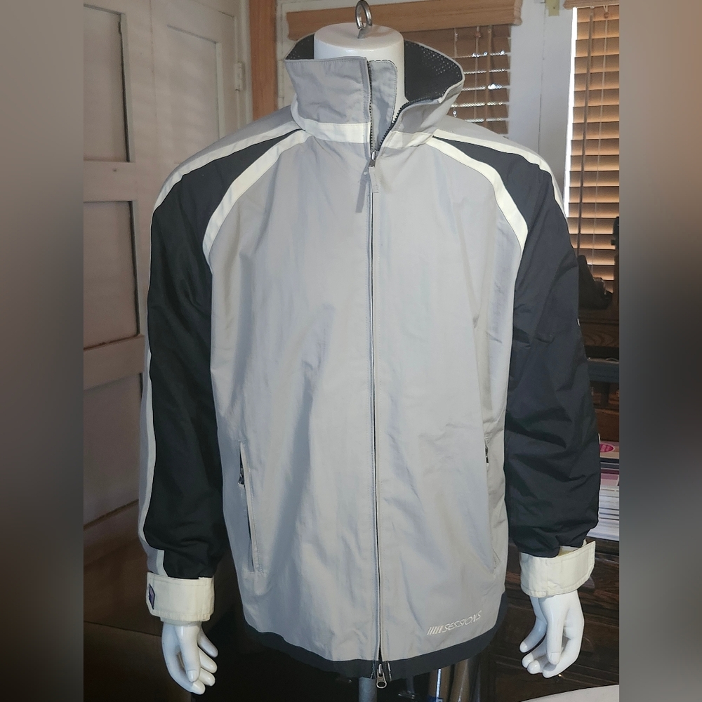 Sessions  Light Ski / Snowboarding Parka In Black Grey Cream Colorway  Size Med